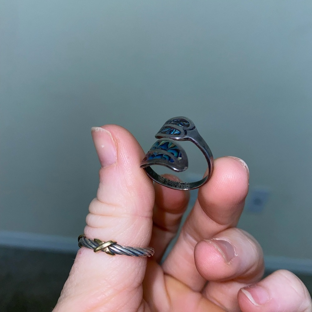 Abalone and Silver Adjustable Vintage Ring - Picture 3 of 6